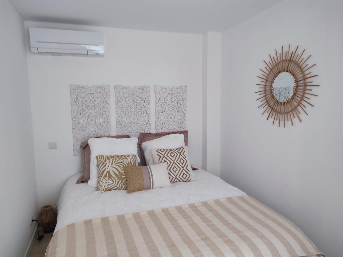 Magnifique Appartement 2 Chambres Avec 50 M2 De Jardin Privatif Ла Кро Екстериор снимка