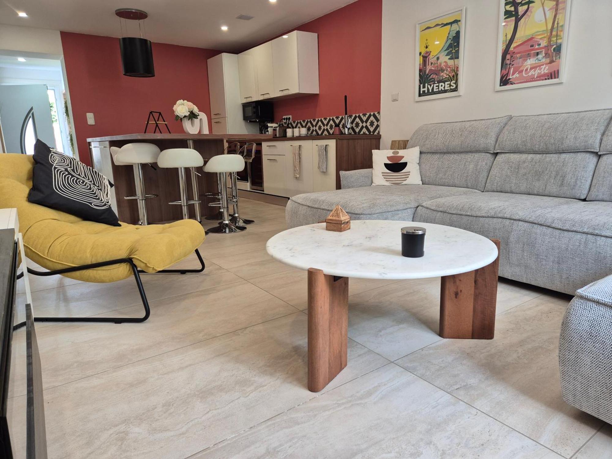 Magnifique Appartement 2 Chambres Avec 50 M2 De Jardin Privatif Ла Кро Екстериор снимка