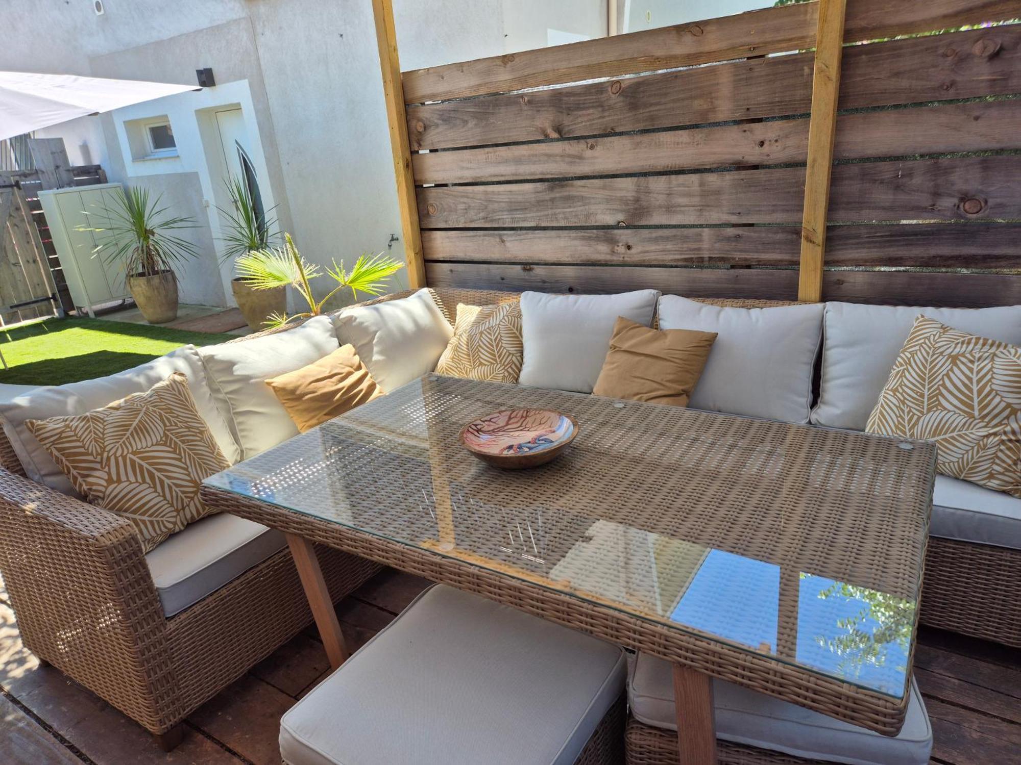 Magnifique Appartement 2 Chambres Avec 50 M2 De Jardin Privatif Ла Кро Екстериор снимка